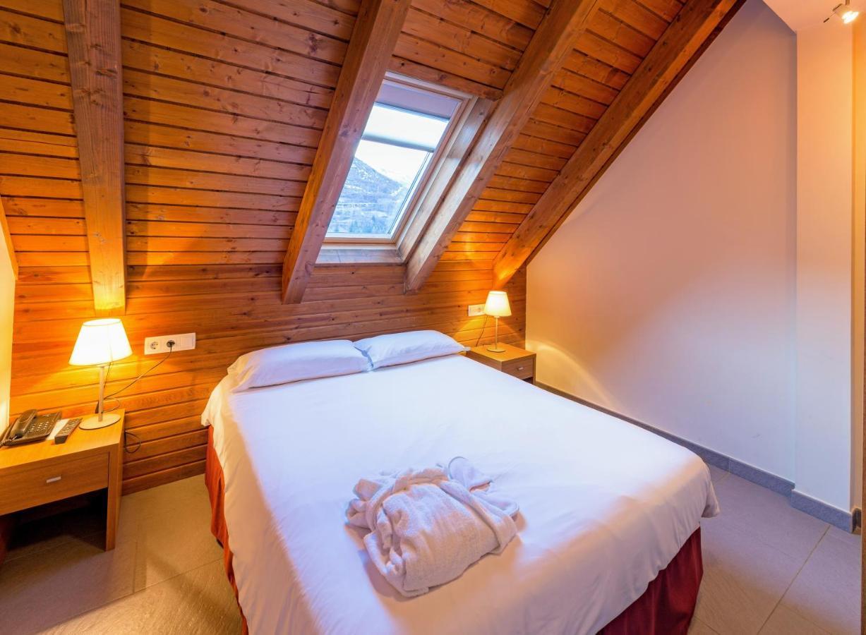Apartaments Trainera Esterri d'Àneu Esterno foto